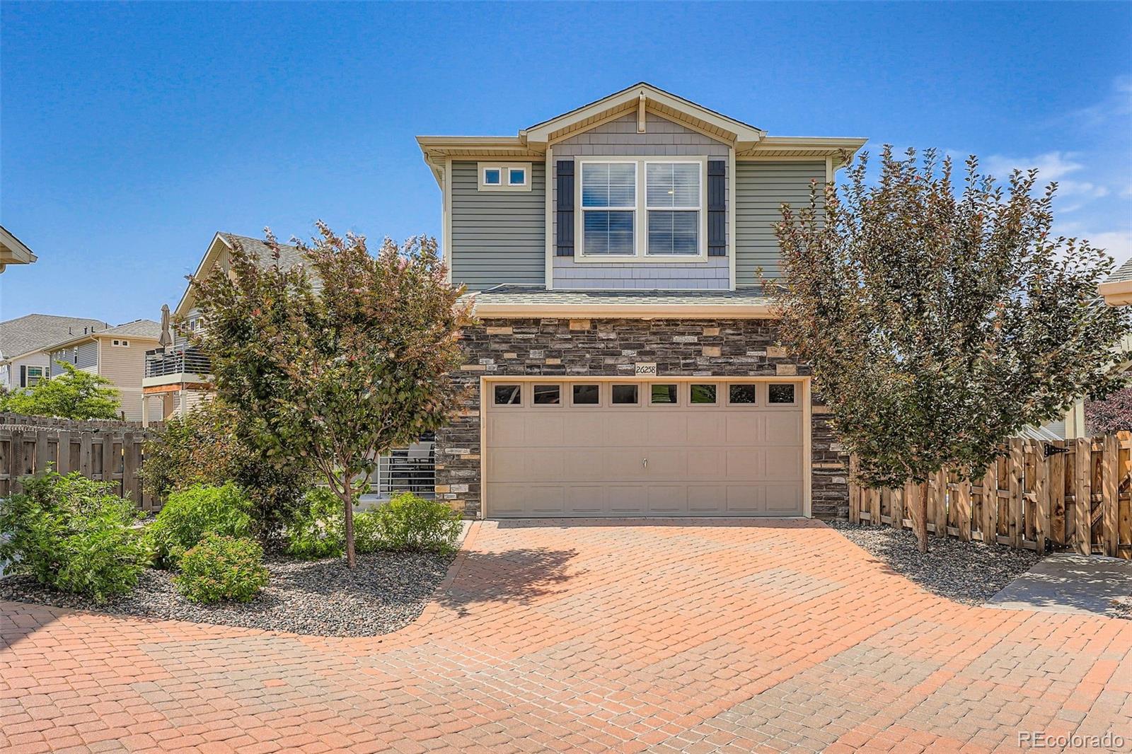 26258 E Maple Drive, aurora MLS: 9983350 Beds: 2 Baths: 3 Price: $415,000