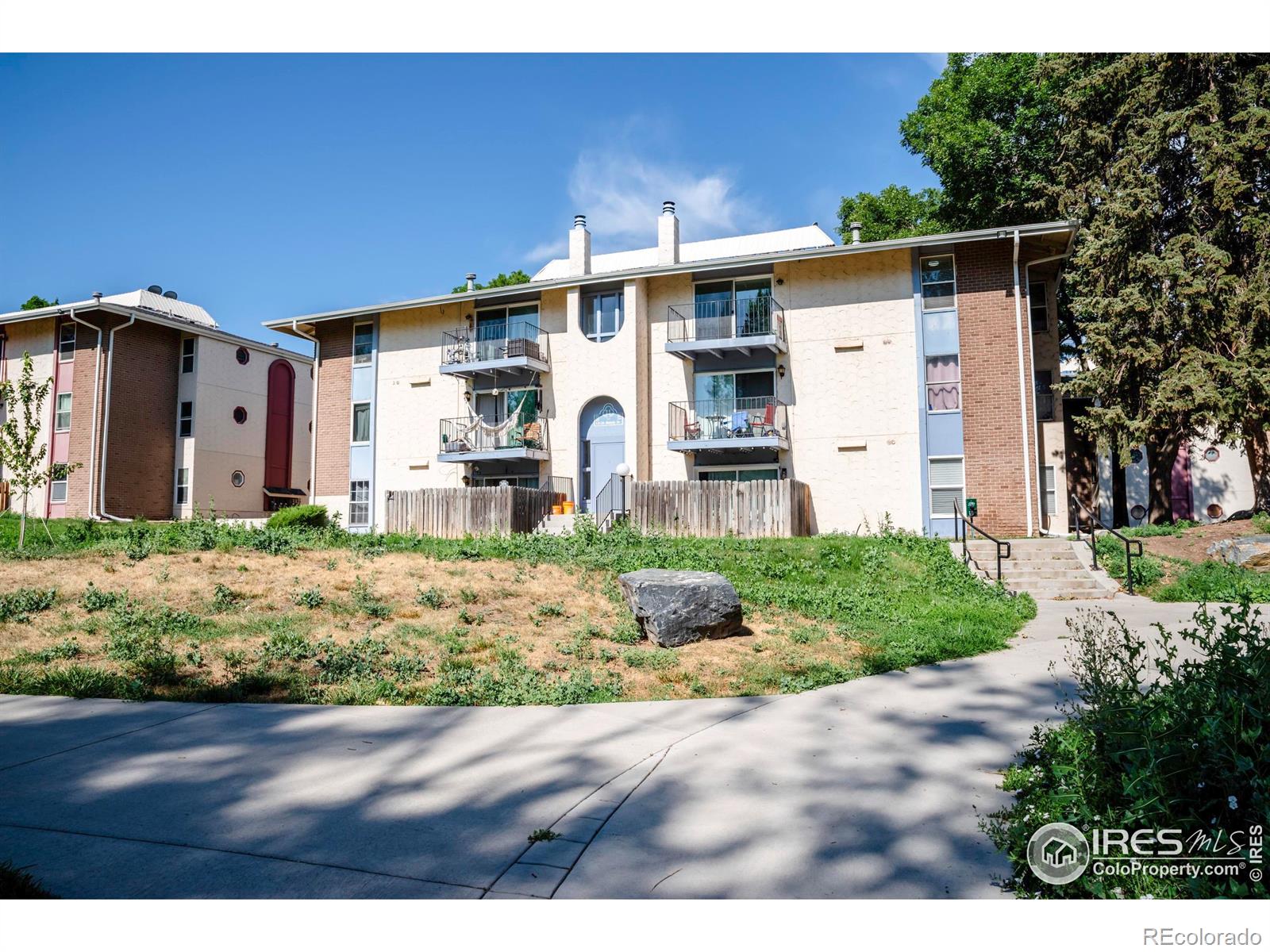 12126  Melody Drive 304, Westminster  MLS: 4567891039252 Beds: 2 Baths: 2 Price: $213,800