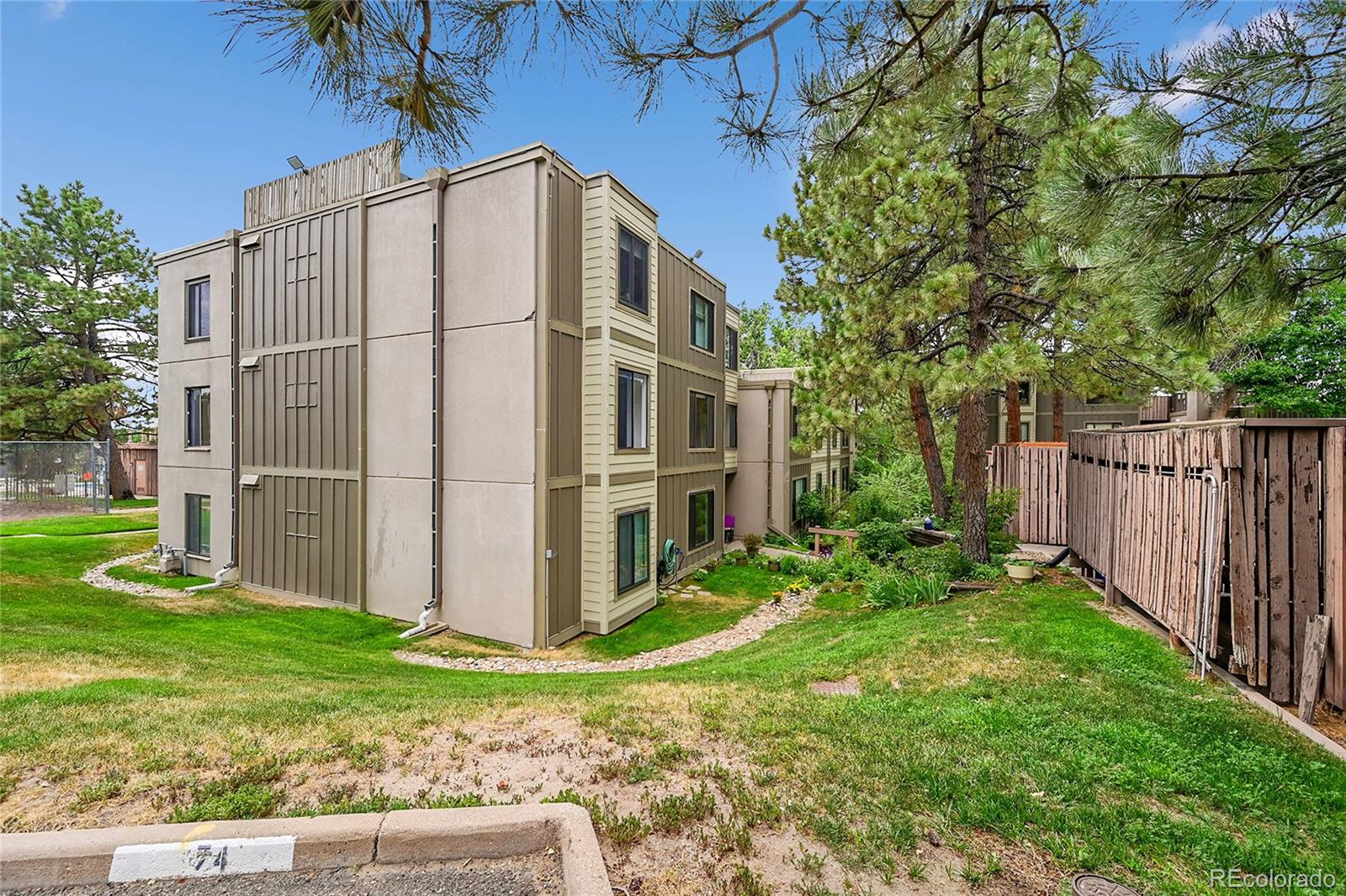 2525 S Dayton Way, denver  House Search MLS Picture