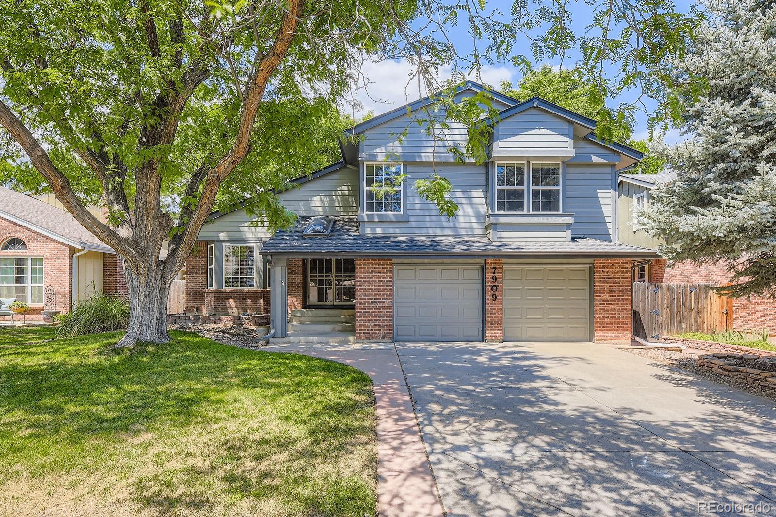 7909 S Bemis Street, littleton MLS: 7535076 Beds: 3 Baths: 4 Price: $840,000