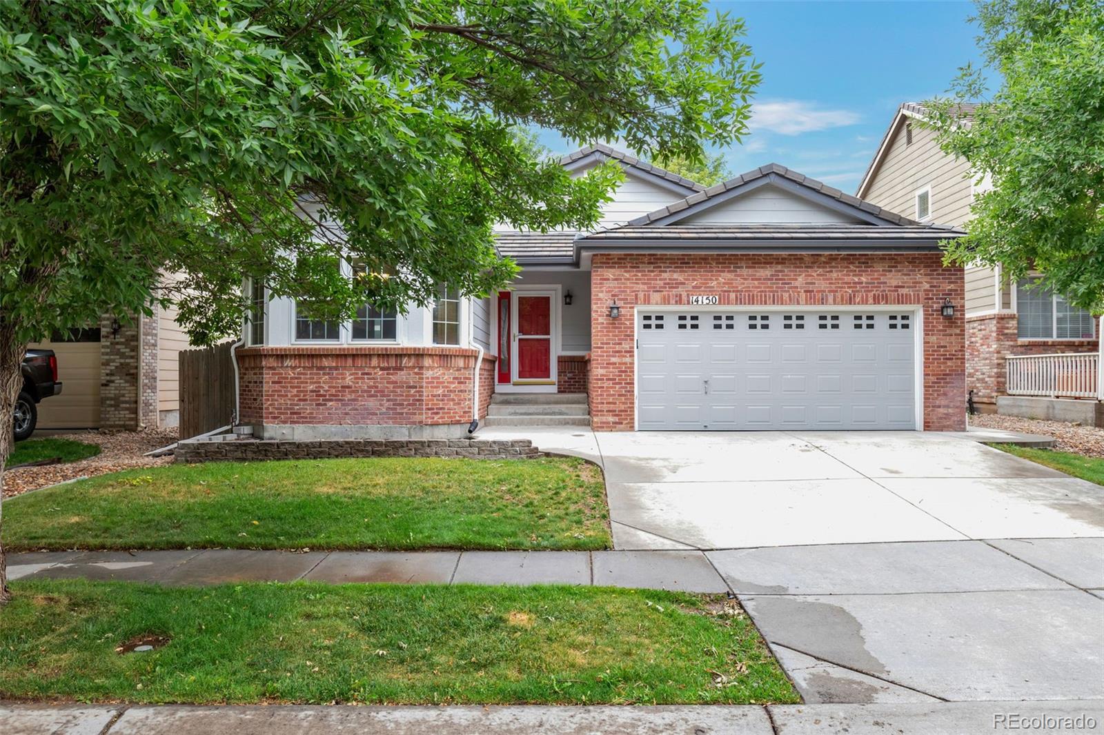 14150 E 102nd Avenue, commerce city MLS: 2915597 Beds: 5 Baths: 3 Price: $549,000