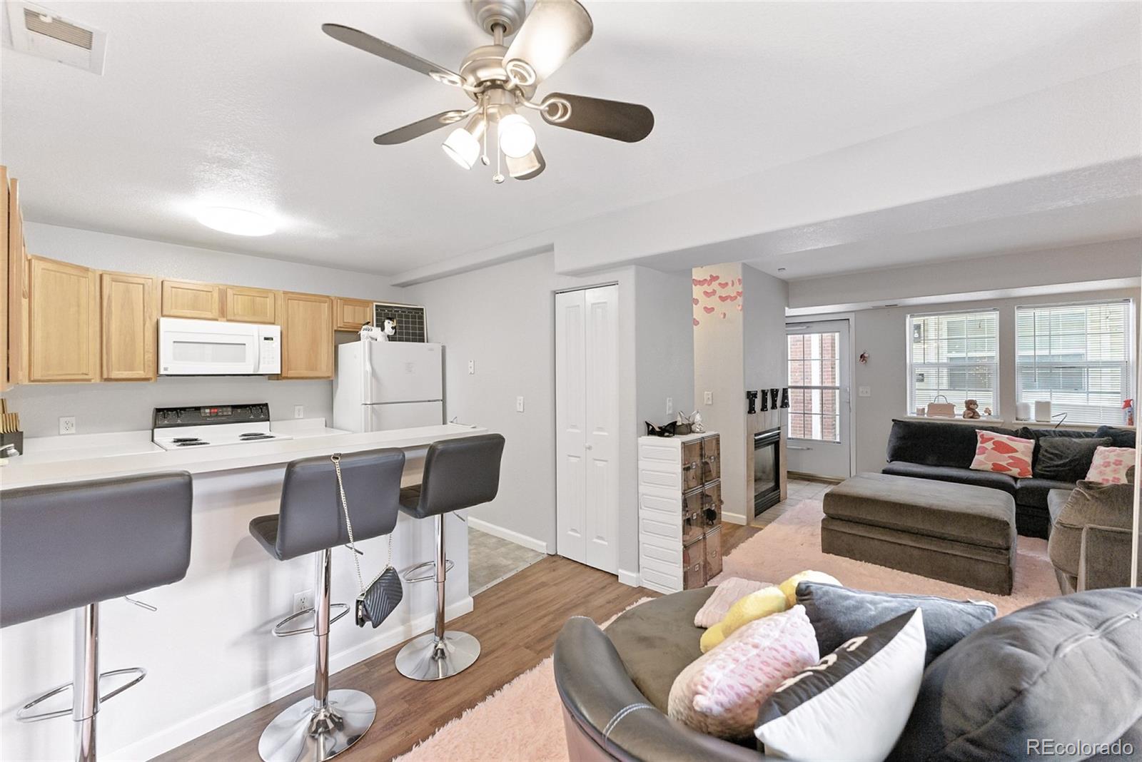17281 E Ford Drive, aurora MLS: 2568484 Beds: 2 Baths: 2 Price: $275,000
