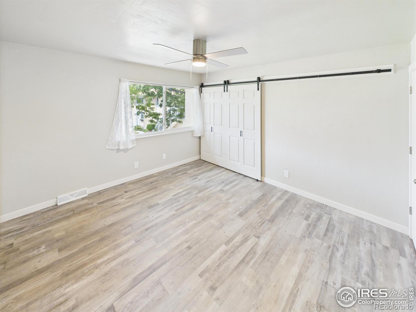 1044  Coronado Parkway, denver MLS: 4567891039329 Beds: 2 Baths: 2 Price: $320,000