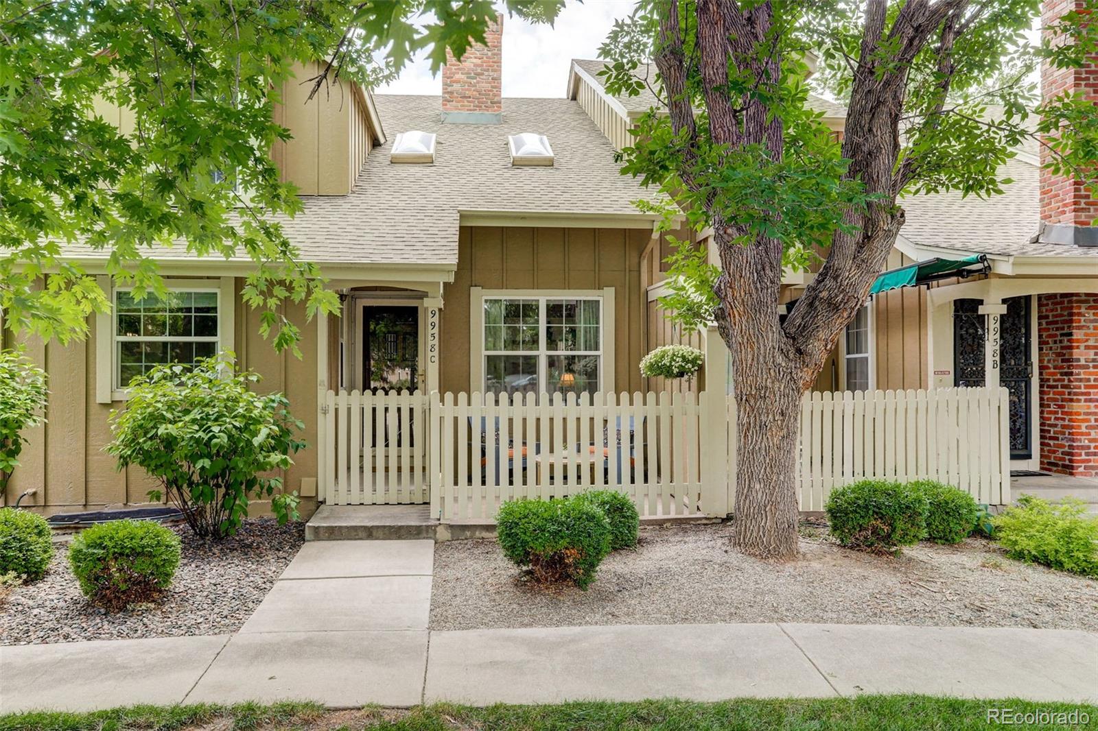 9958  Grove Way, westminster MLS: 3371297 Beds: 2 Baths: 3 Price: $425,000