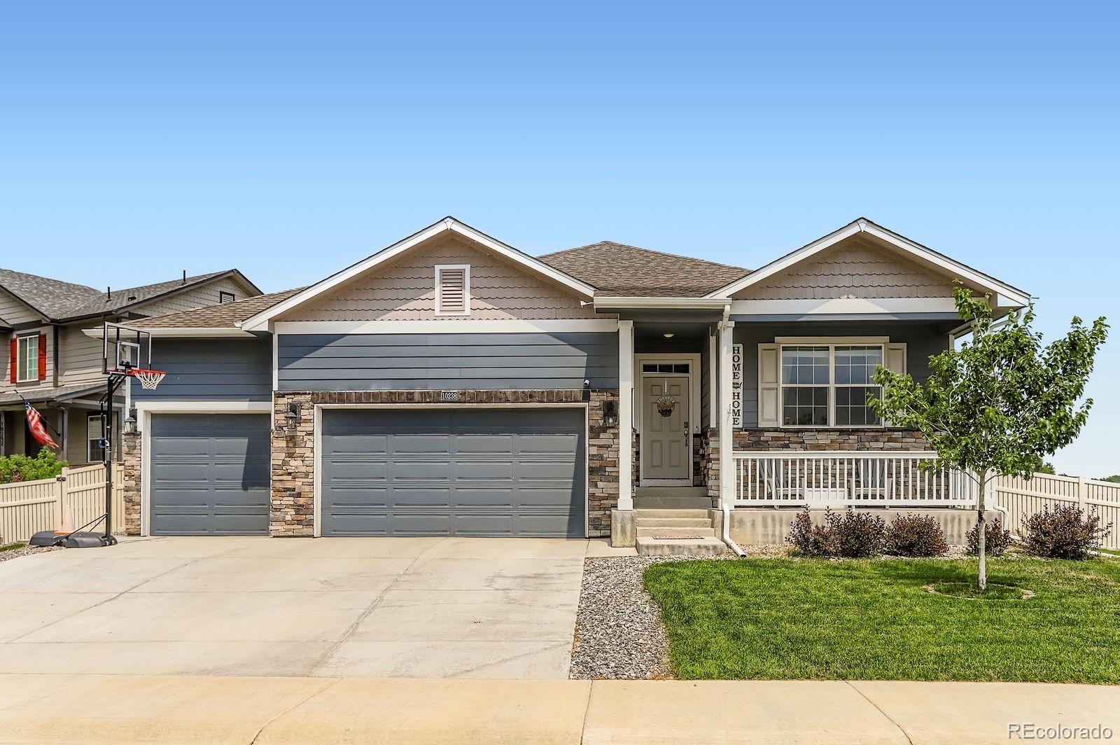 10238  Stagecoach Avenue, firestone MLS: 5061846 Beds: 4 Baths: 2 Price: $565,000