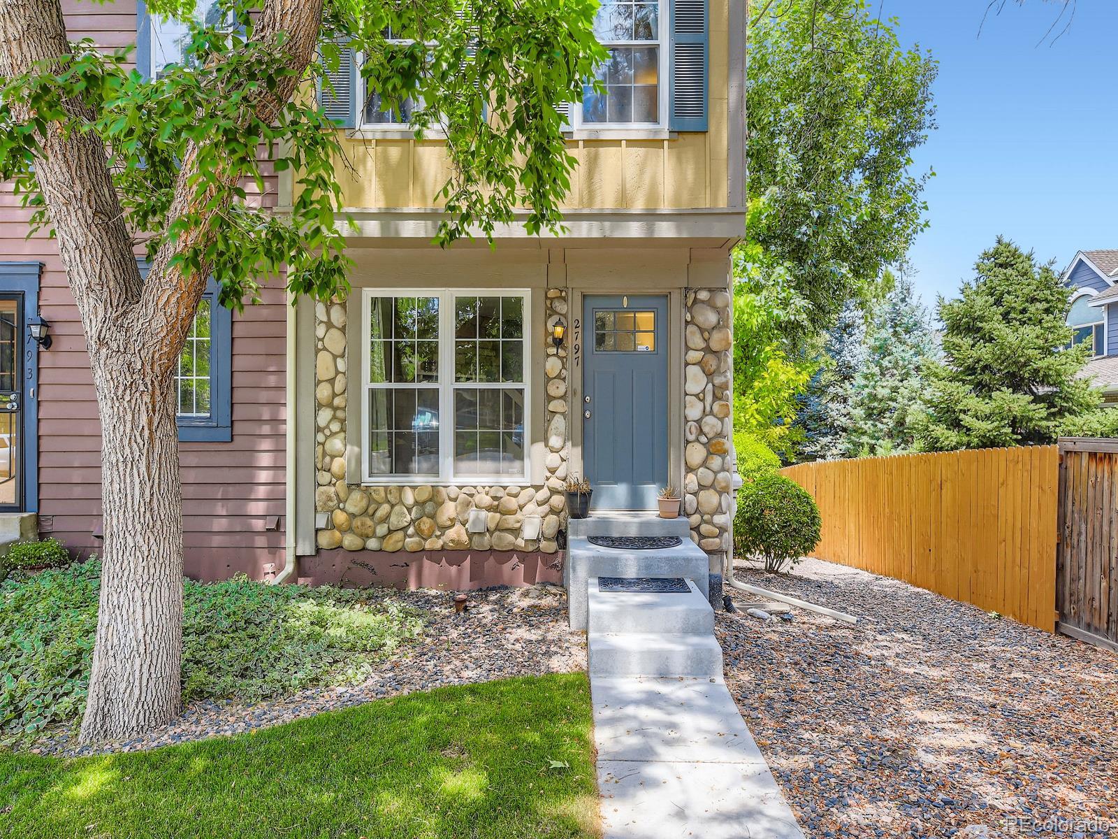 2797 E Nichols Circle , Centennial  MLS: 6886878 Beds: 3 Baths: 3 Price: $435,000