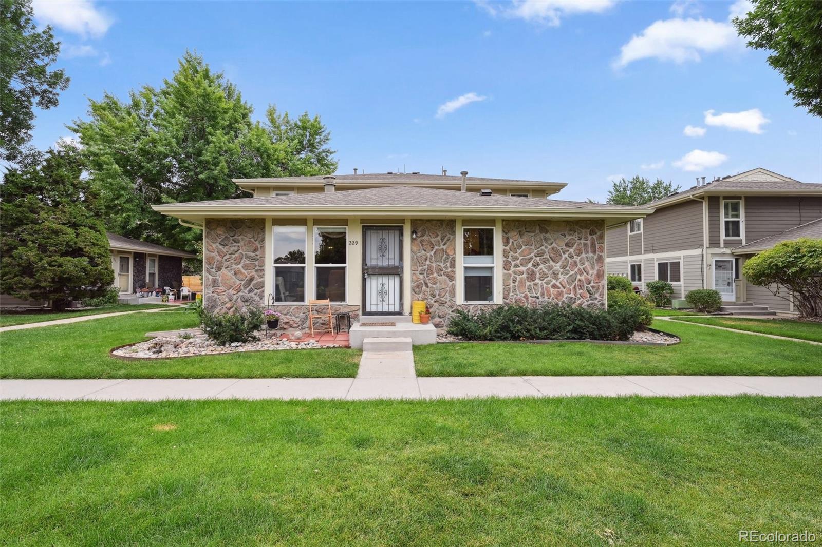 1225 S Oneida Street, denver&nbsp; House Search MLS Picture