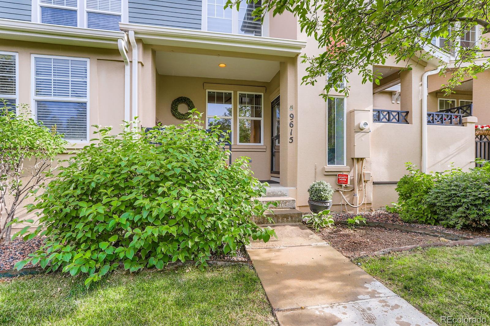 9615 W Hinsdale Place, littleton MLS: 3783406 Beds: 3 Baths: 3 Price: $599,000