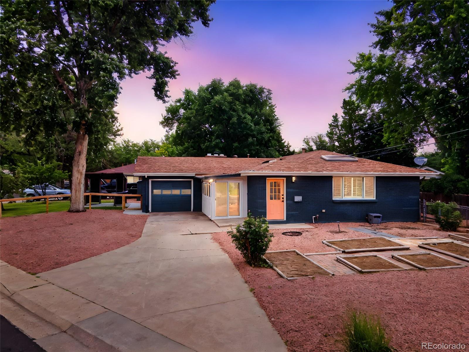 9055  Brooks Drive, arvada MLS: 2436921 Beds: 3 Baths: 2 Price: $699,000
