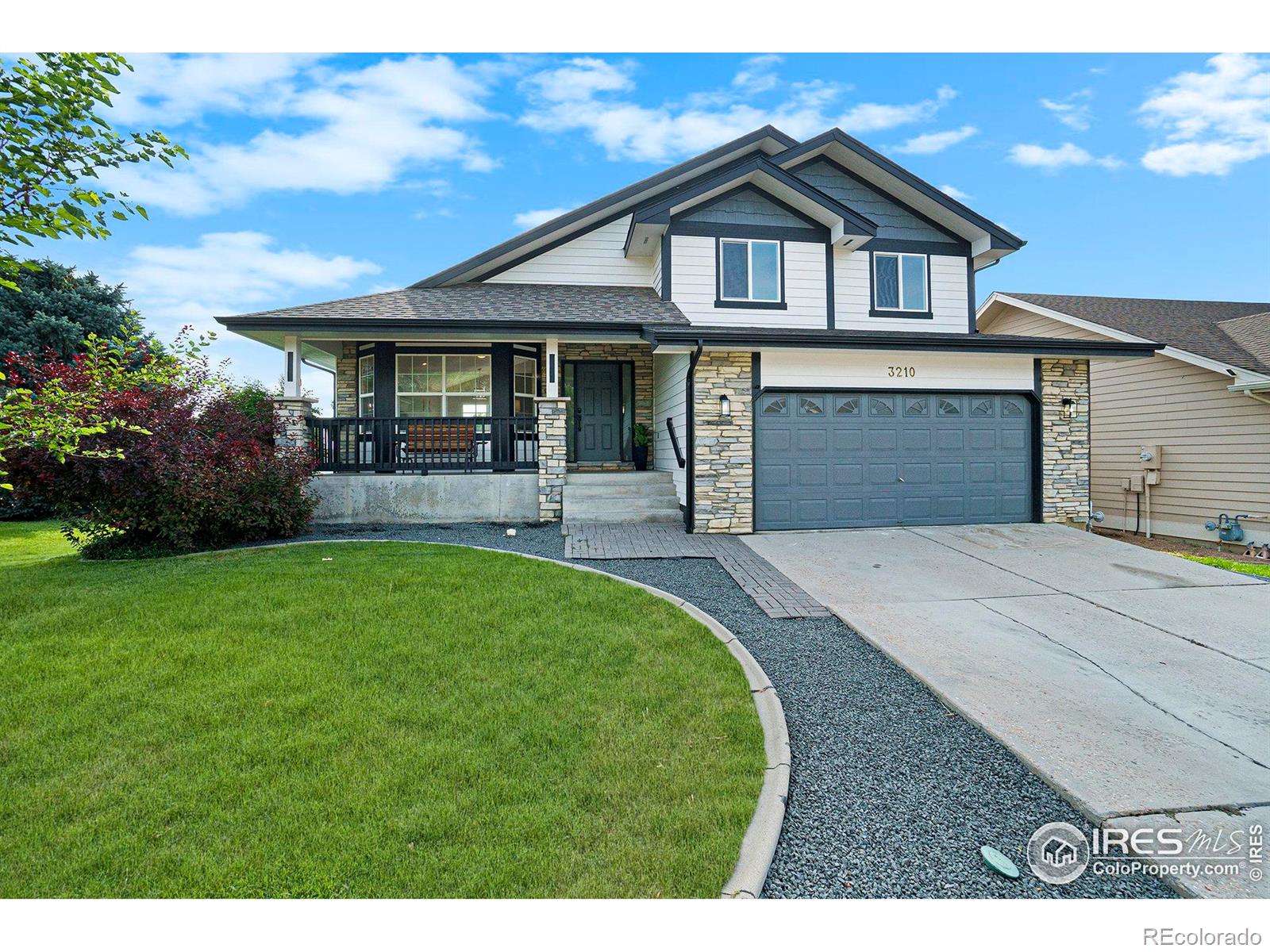 3210  67th Ave Pl, greeley MLS: 4567891039634 Beds: 4 Baths: 3 Price: $569,000