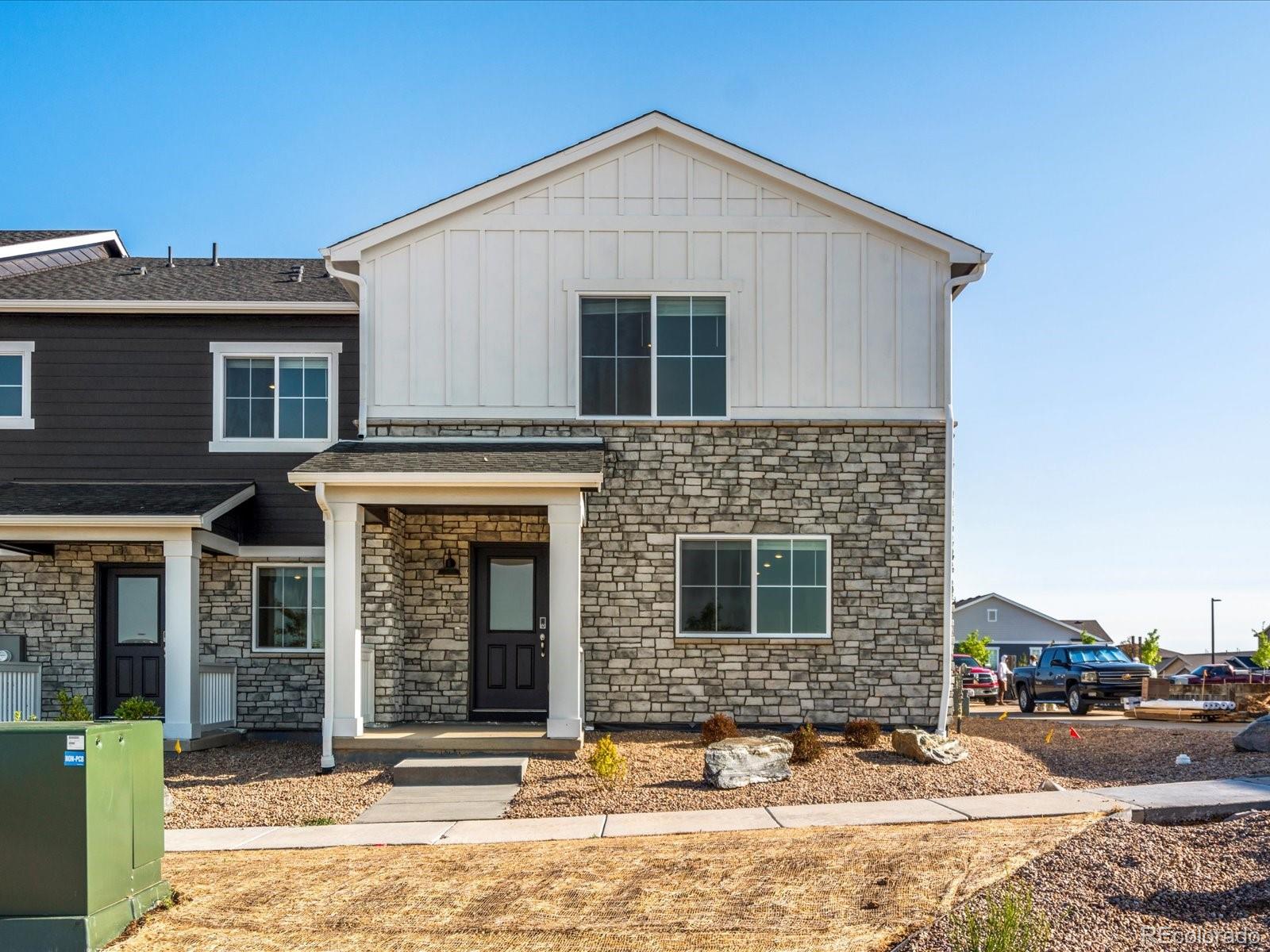 21137 E 65th Avenue, aurora  House Search MLS Picture