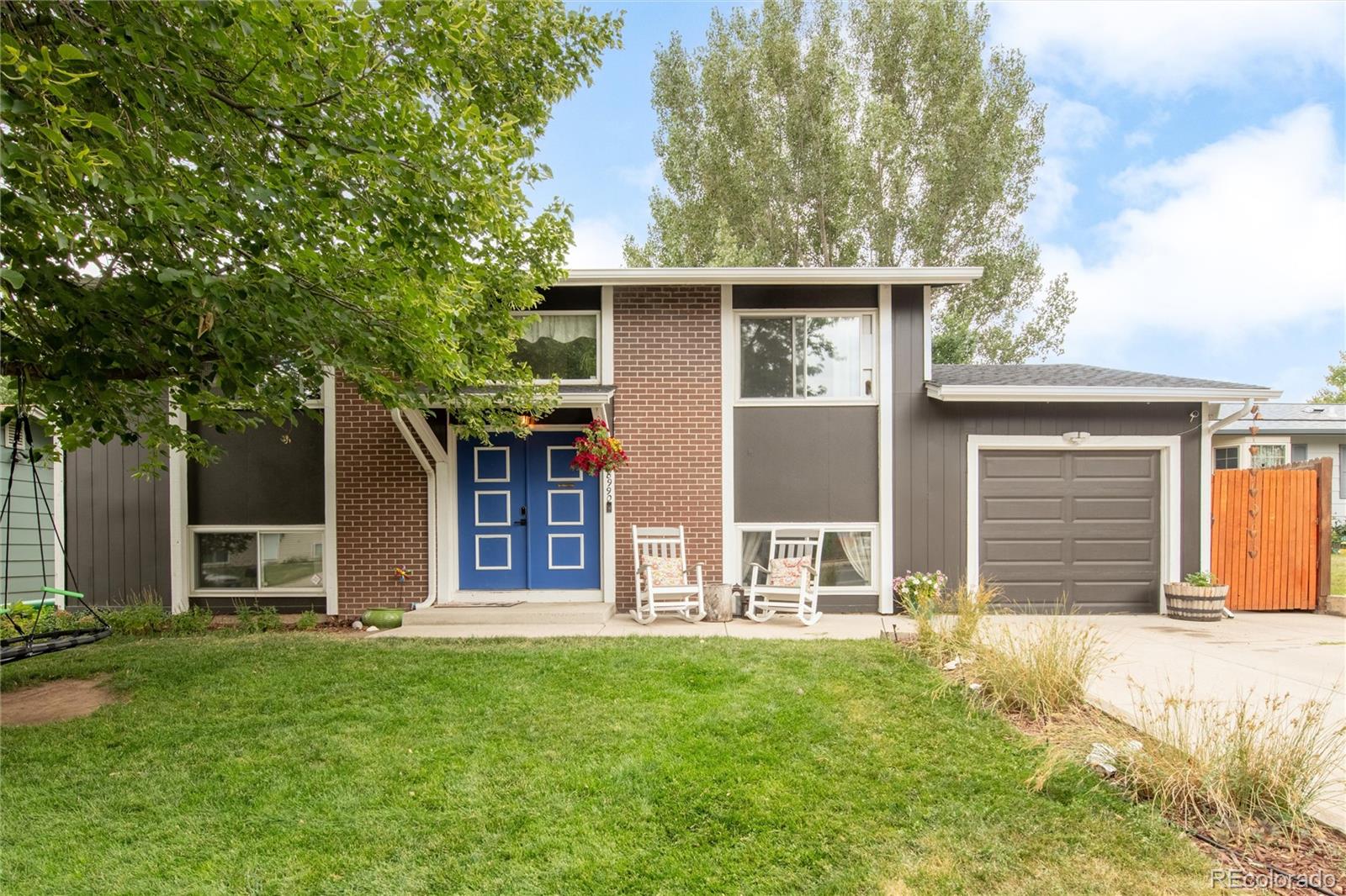 18990 W 60th Place, golden MLS: 3854783 Beds: 5 Baths: 2 Price: $665,000