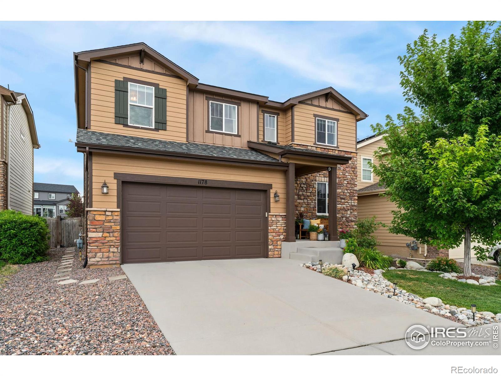 1178  Mcmurdo Circle, castle rock MLS: 4567891039709 Beds: 4 Baths: 4 Price: $740,000