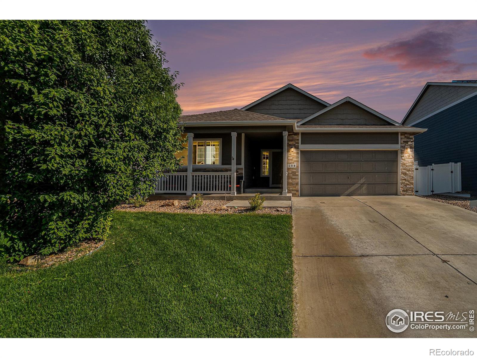 586  Cherryridge Drive, windsor MLS: 4567891039727 Beds: 3 Baths: 2 Price: $485,000