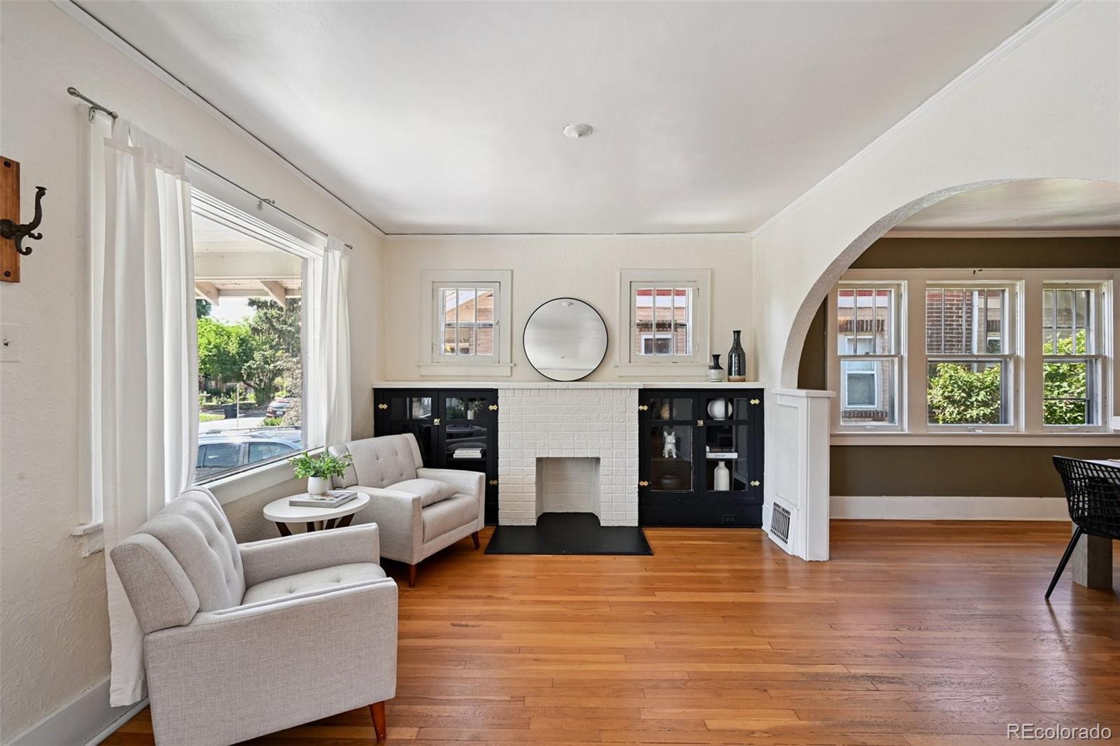 1577  Newton Street, denver MLS: 6298569 Beds: 2 Baths: 1 Price: $615,000