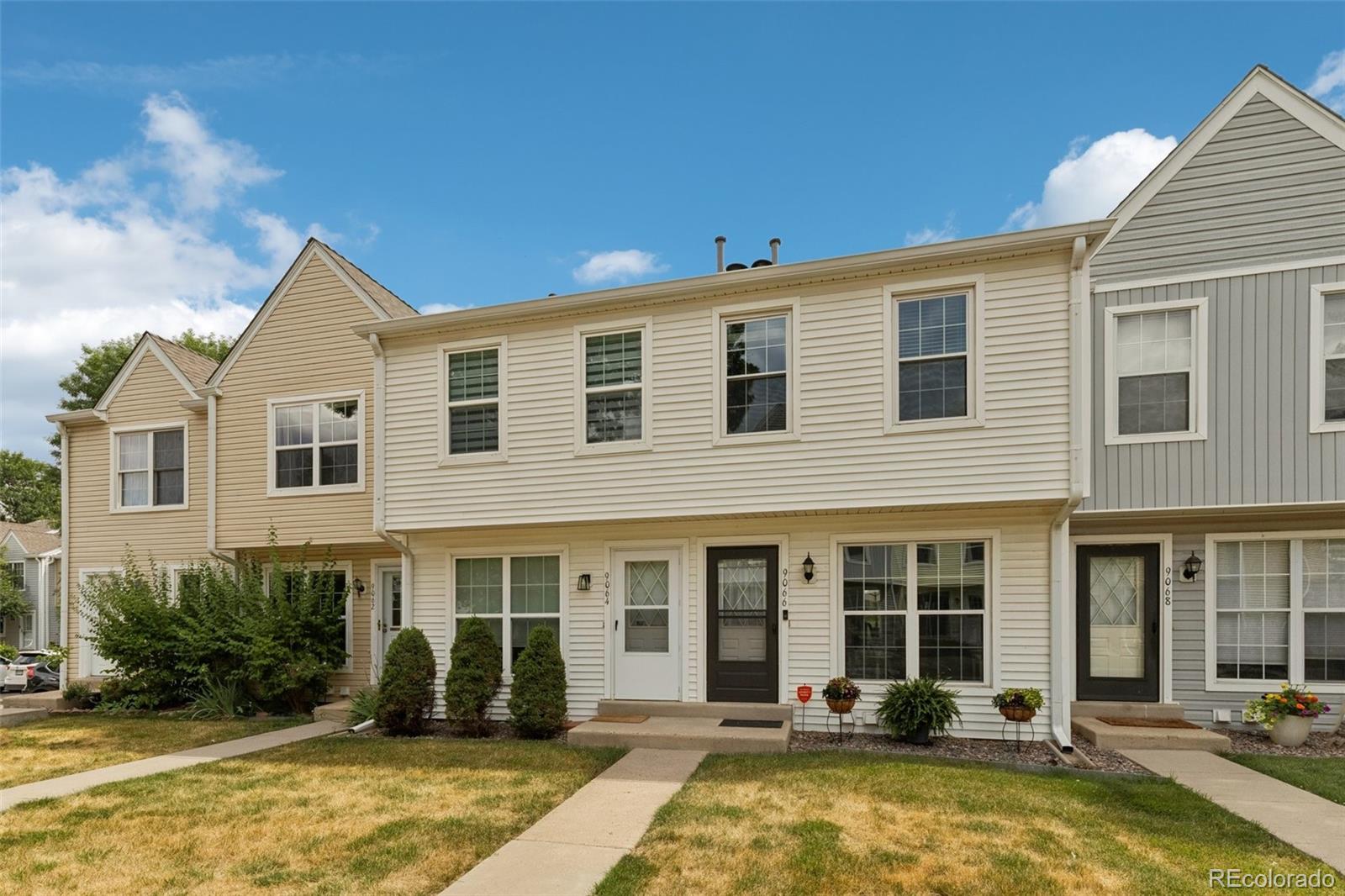 9064 W Dartmouth Place, lakewood MLS: 4976960 Beds: 2 Baths: 2 Price: $342,500
