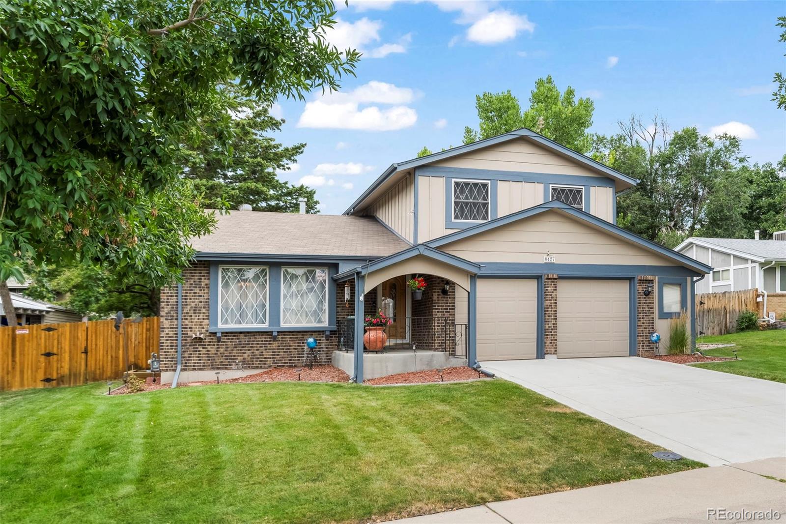 8427  Zephyr Court, arvada MLS: 5909461 Beds: 4 Baths: 3 Price: $670,000