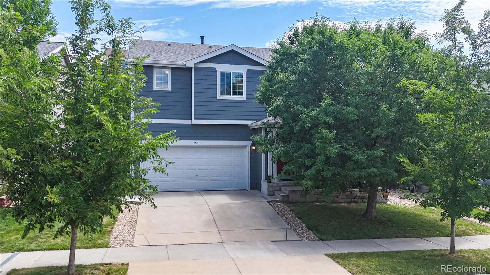 201  Mcafee Circle, erie MLS: 2347774 Beds: 4 Baths: 3 Price: $649,000