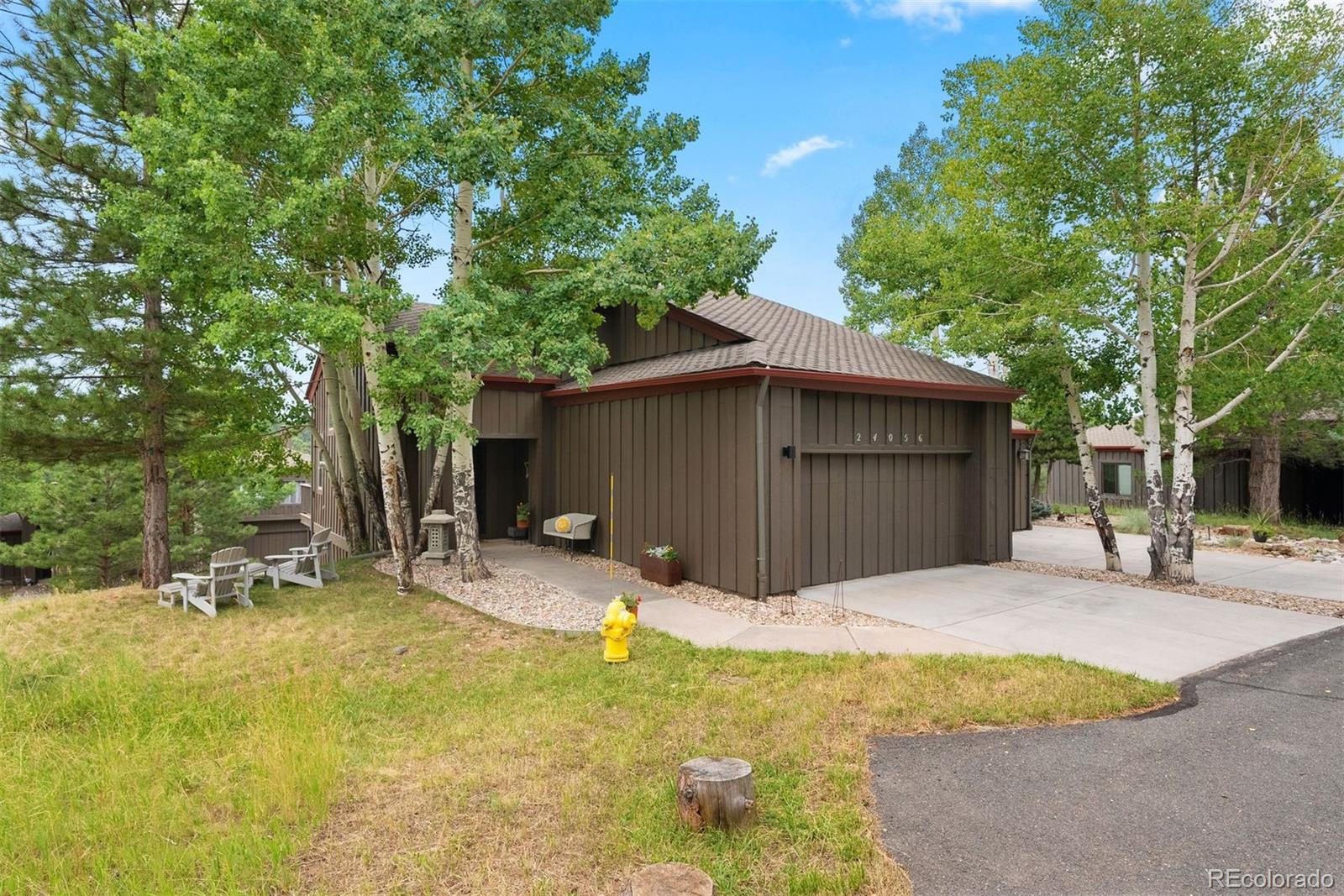24056  Currant Drive, golden MLS: 9564103 Beds: 3 Baths: 3 Price: $899,900
