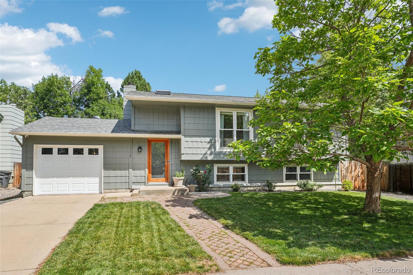 1305  Balmora Street, lafayette MLS: 3749229 Beds: 4 Baths: 2 Price: $749,000
