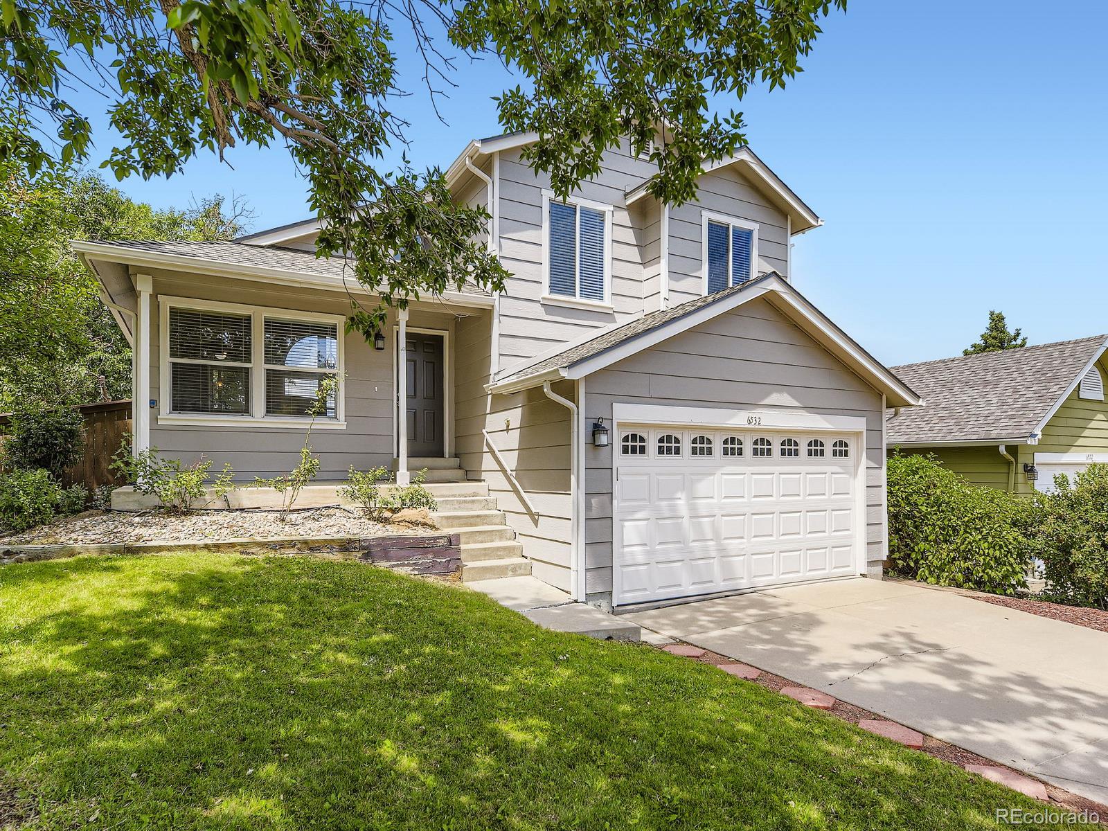 6532  Freeport Drive, highlands ranch MLS: 1637111 Beds: 4 Baths: 3 Price: $635,000