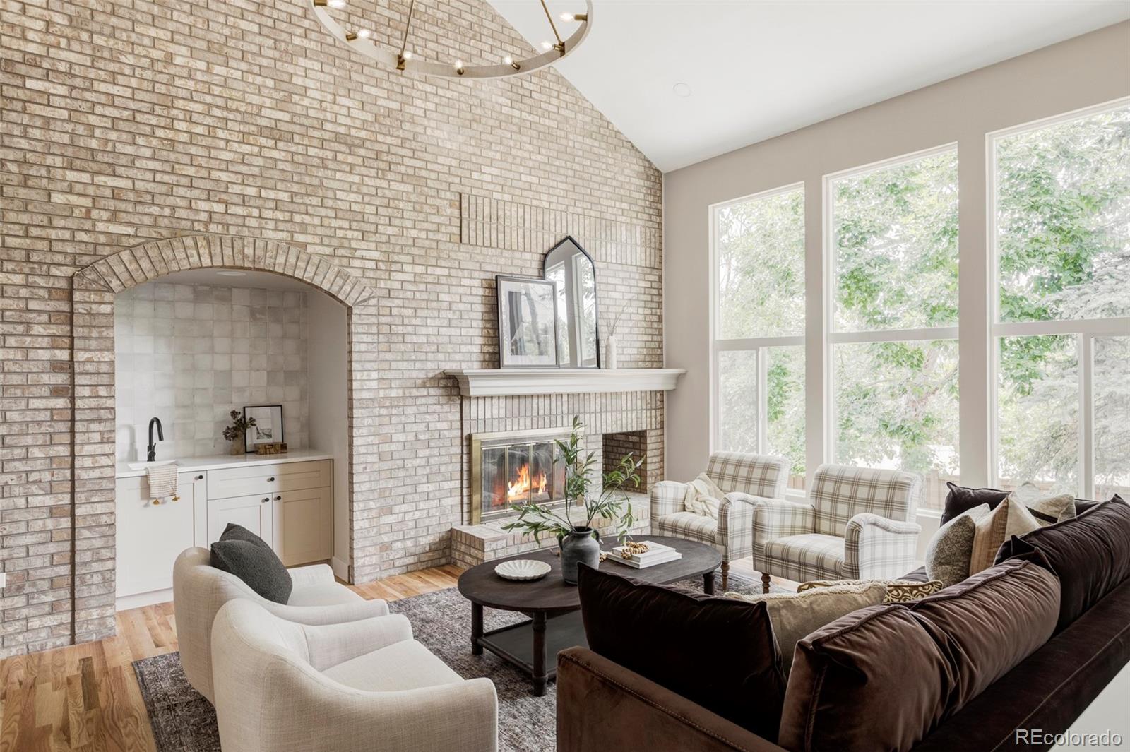 5725 S Pagosa Way, centennial MLS: 9801511 Beds: 6 Baths: 4 Price: $775,000