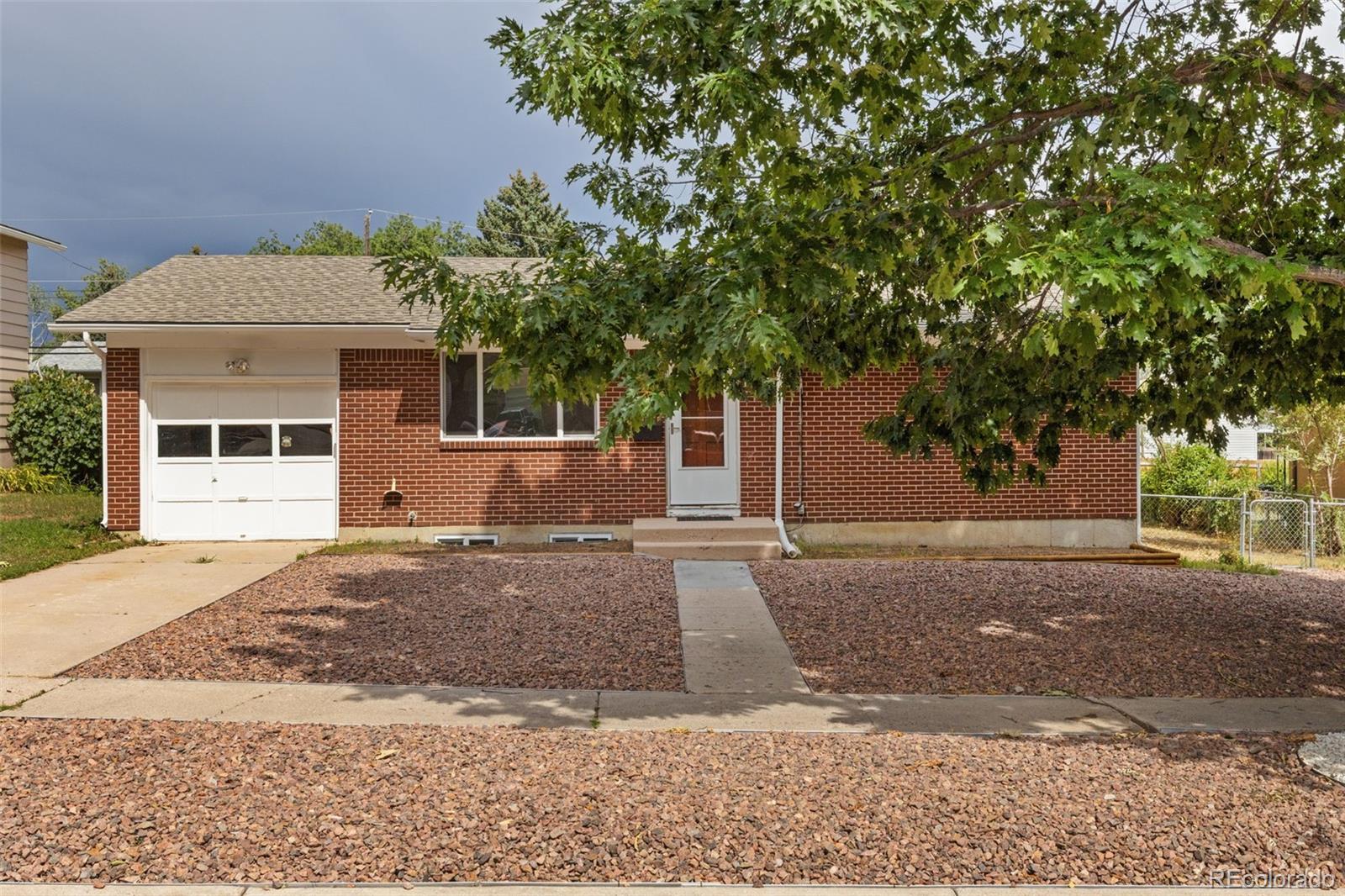 1207  Kingsley Drive, colorado springs  House Search MLS Picture