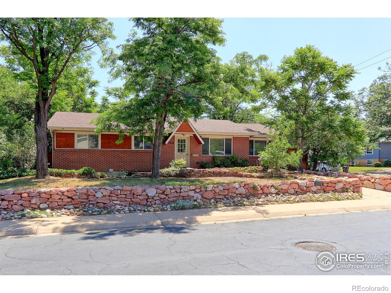 boulder  House Search Picture