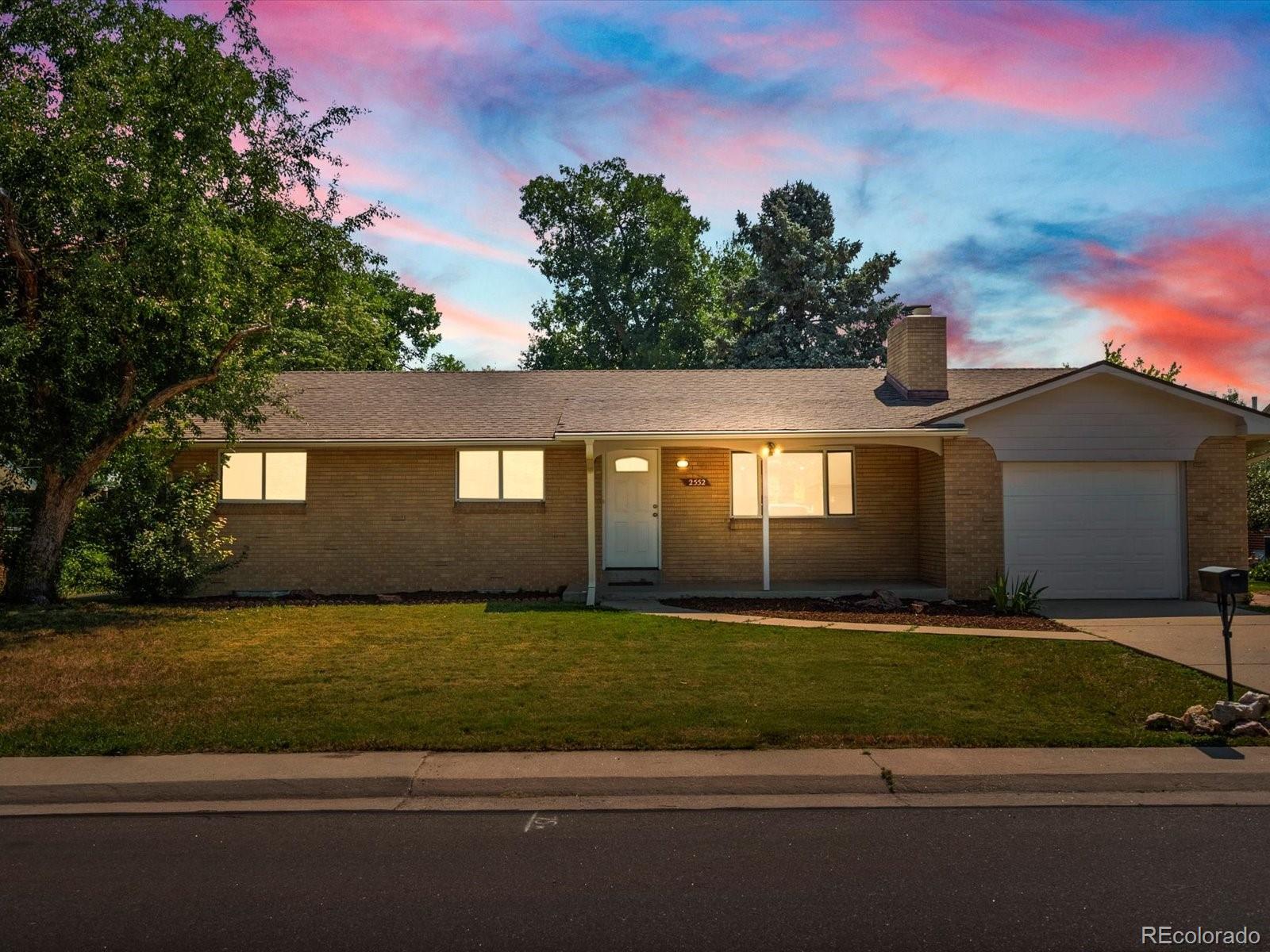 2552  Newcombe Street, lakewood  House Search MLS Picture