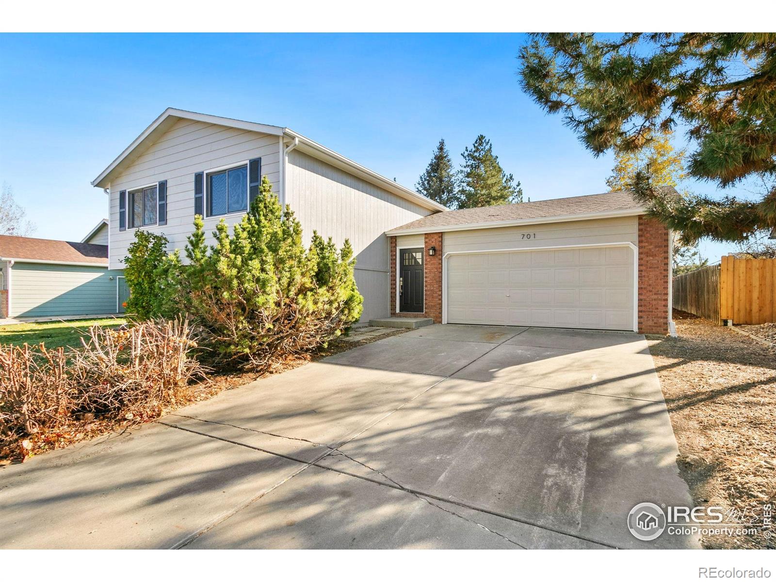 701  Blue Mountain Drive, fort collins MLS: 4567891040005 Beds: 4 Baths: 2 Price: $550,000