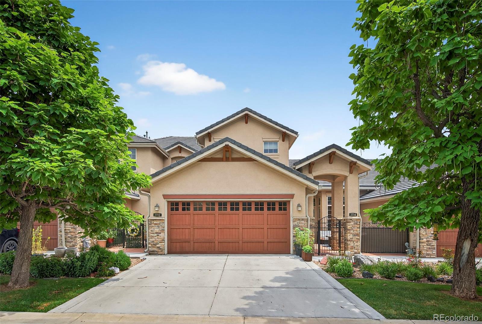 2712  Calmante Place, superior MLS: 8262224 Beds: 3 Baths: 4 Price: $1,200,000