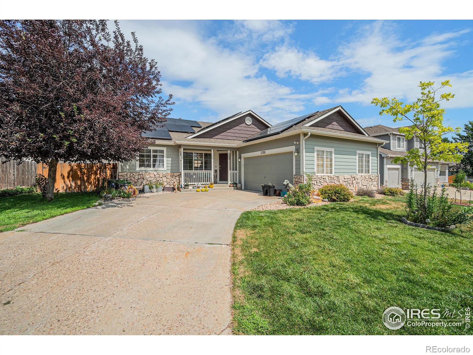 1709  88 Avenue, greeley MLS: 4567891040055 Beds: 6 Baths: 3 Price: $520,000