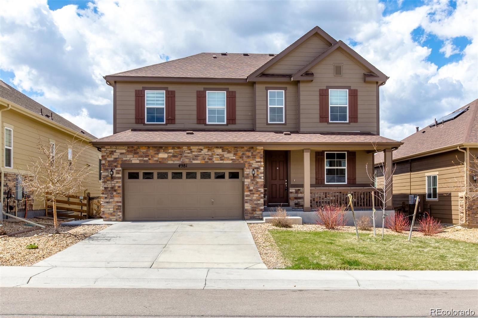 4981 S Versailles Circle, aurora MLS: 2194762 Beds: 5 Baths: 4 Price: $749,000
