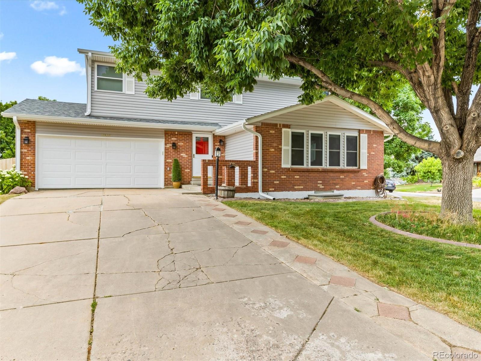 6366 S Pierce Court, littleton MLS: 4340517 Beds: 4 Baths: 4 Price: $675,000