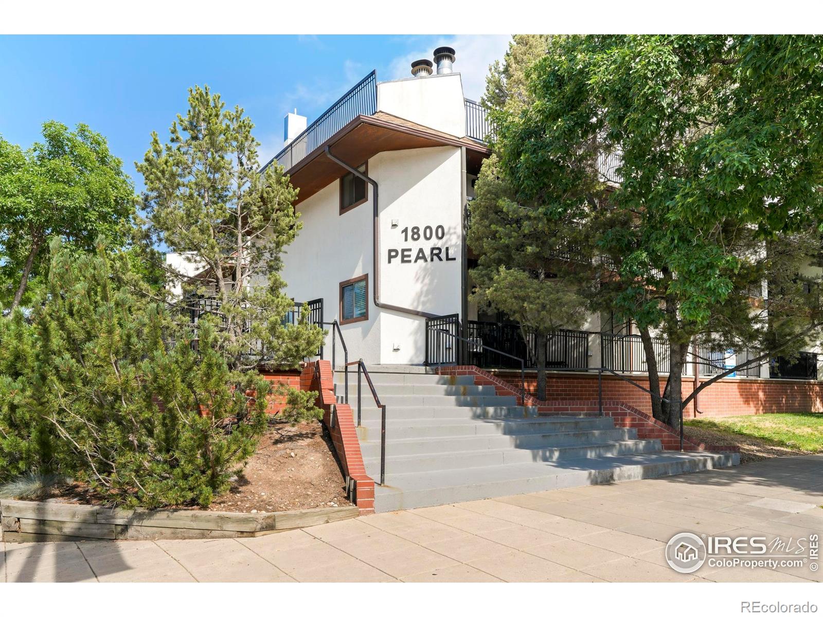 boulder  House Search Picture