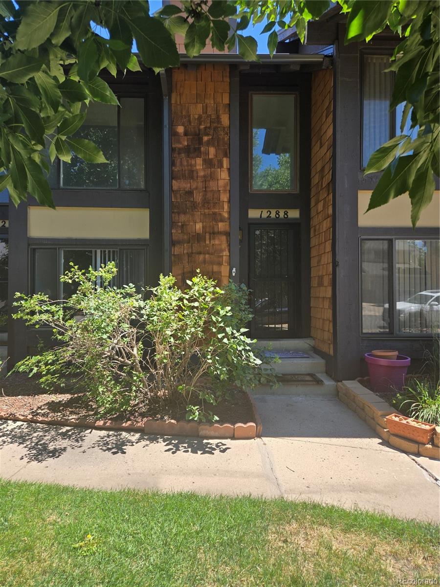 1288 S Carson Way, aurora  House Search MLS Picture