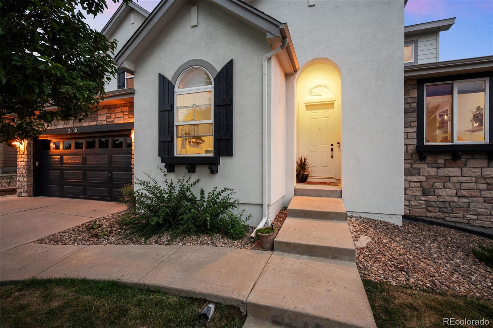 2550  Shadecrest Place, highlands ranch MLS: 7457522 Beds: 5 Baths: 4 Price: $1,050,000
