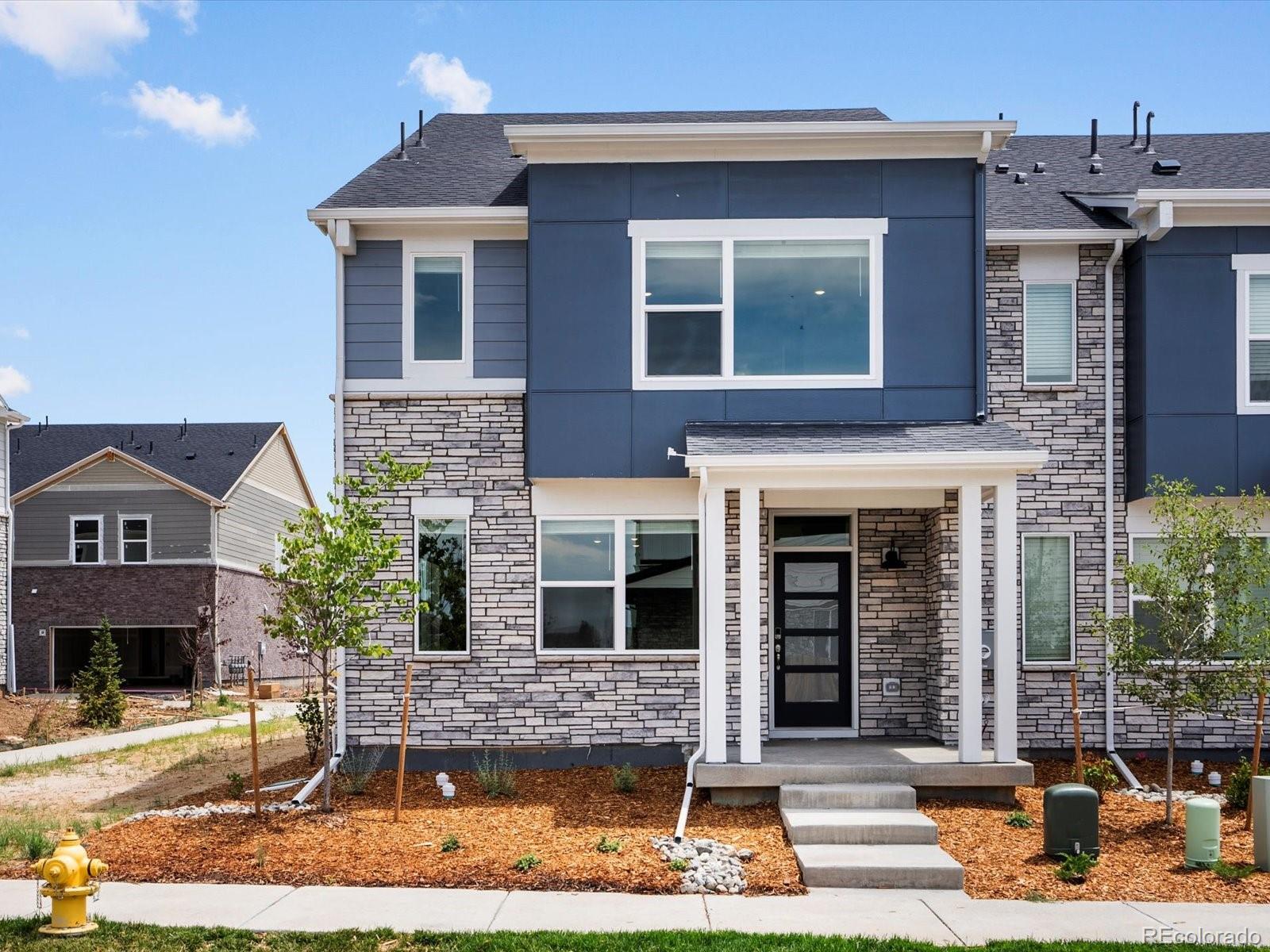 780 N Tempe Street, aurora MLS: 8488313 Beds: 3 Baths: 3 Price: $454,990