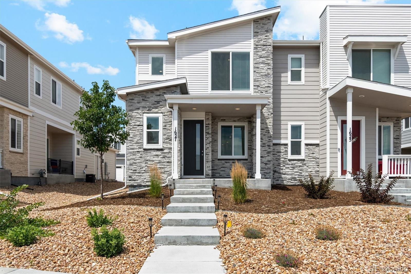 1627 S Andes Way, aurora MLS: 4430667 Beds: 3 Baths: 3 Price: $448,000