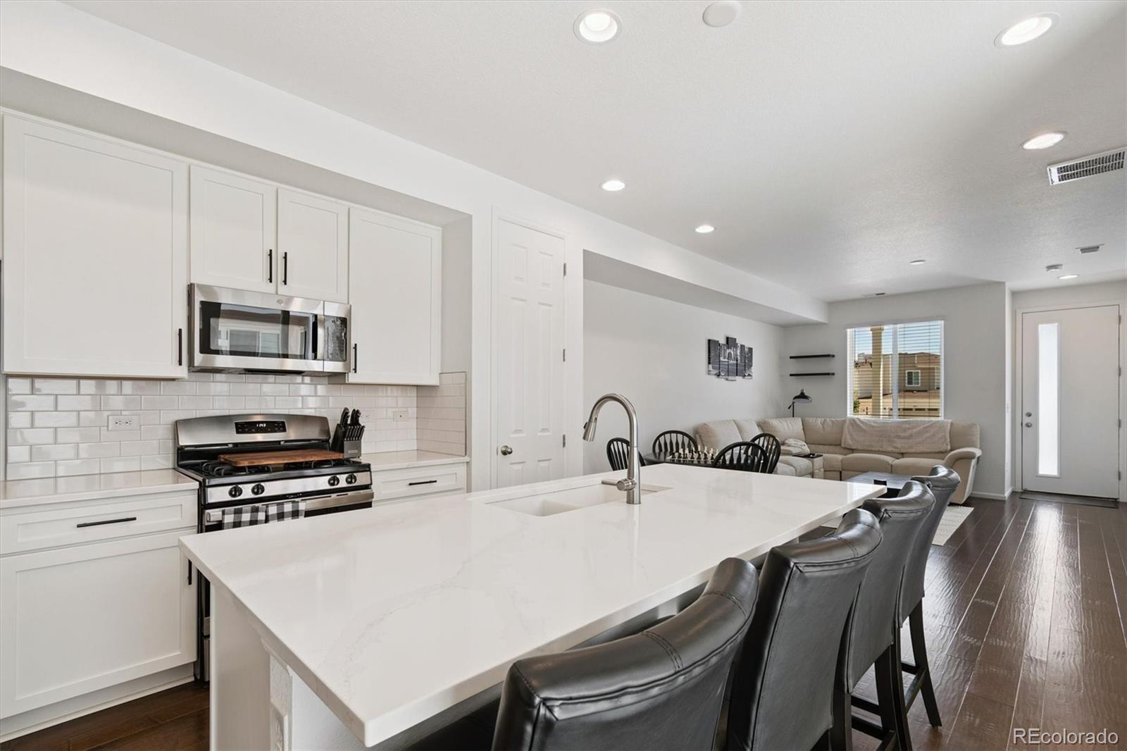 1627 S Andes Way, aurora  House Search MLS Picture
