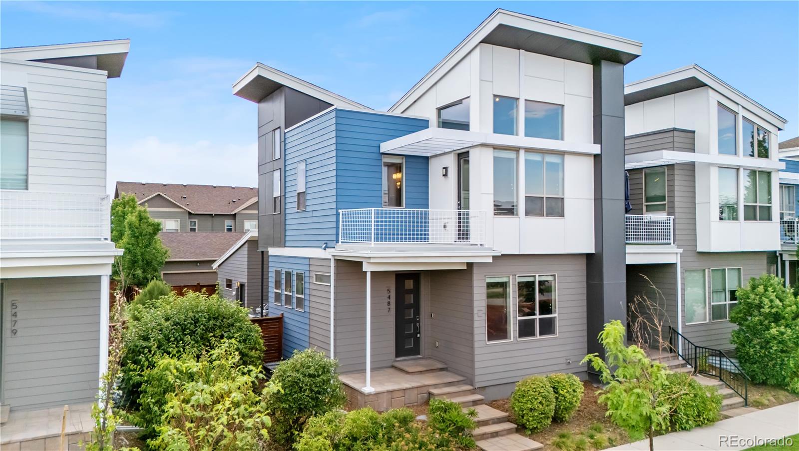 5487  Valentia Street, denver MLS: 2502966 Beds: 3 Baths: 4 Price: $725,000