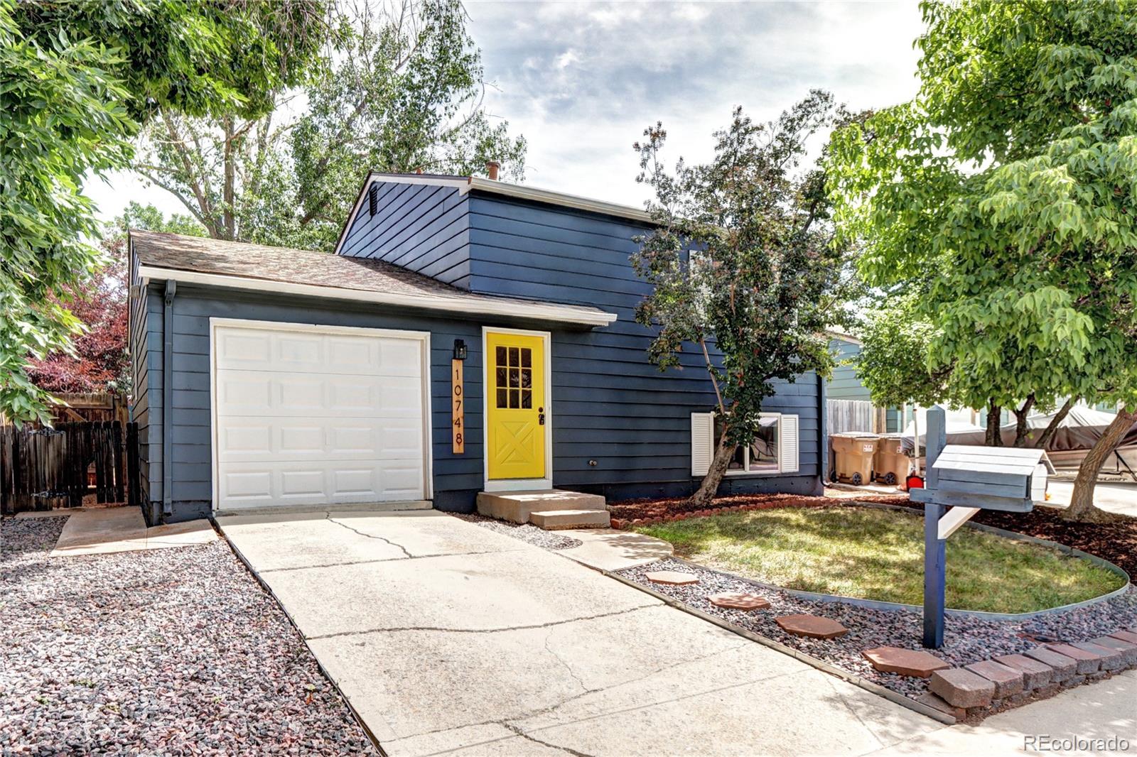 10748  Lewis Circle, westminster MLS: 9637845 Beds: 3 Baths: 2 Price: $450,000