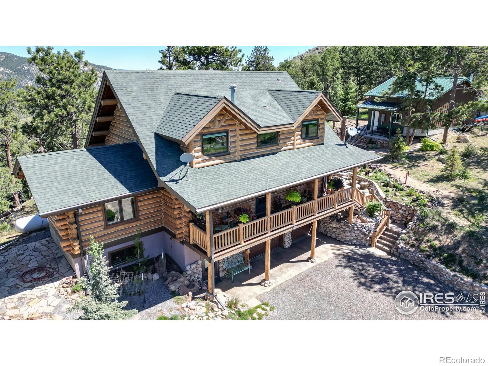 291  Newell Drive, loveland MLS: 4567891040312 Beds: 3 Baths: 2 Price: $975,000