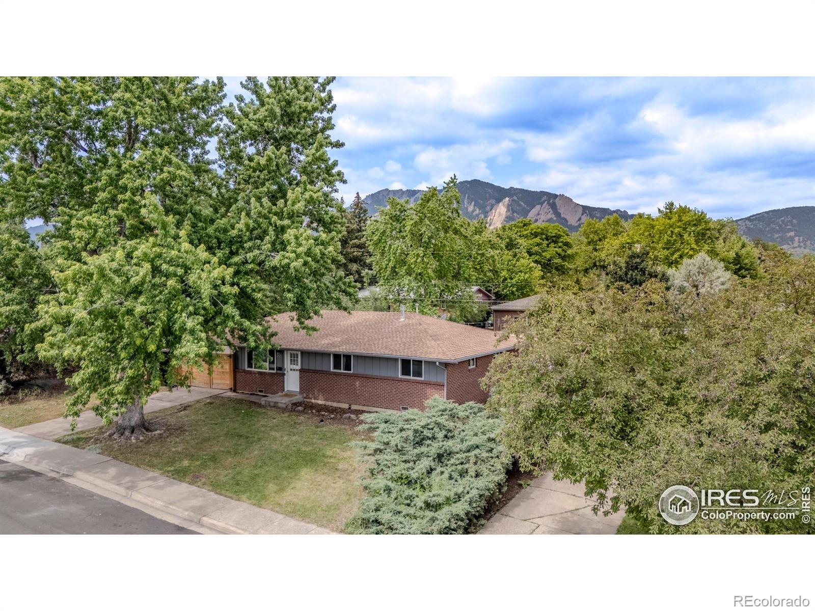 boulder  House Search Picture