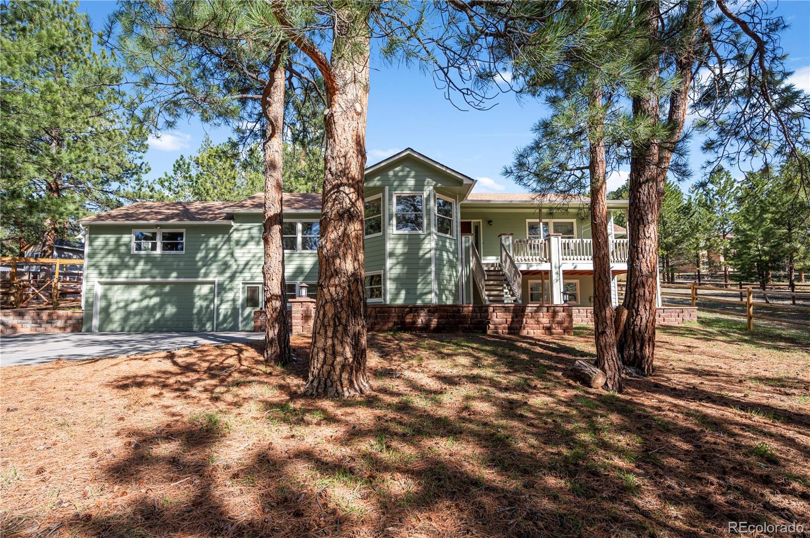 larkspur  House Search Picture
