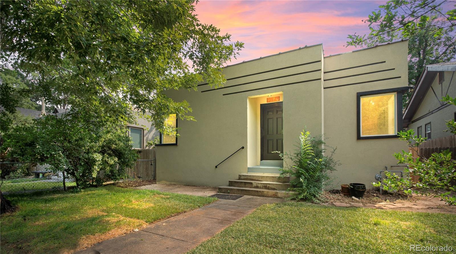 2176 S Emerson , denver MLS: 8513839 Beds: 3 Baths: 2 Price: $595,000