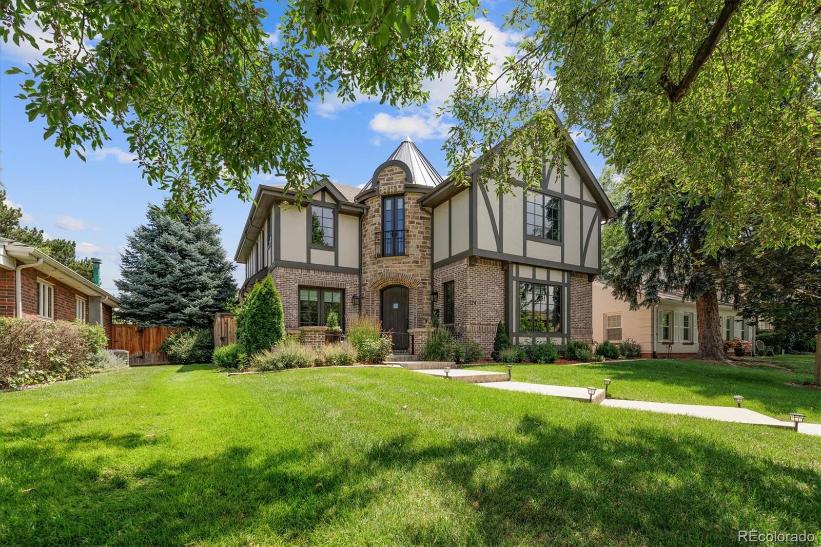 1124 S Saint Paul Street, denver MLS: 4727401 Beds: 4 Baths: 5 Price: $2,175,000
