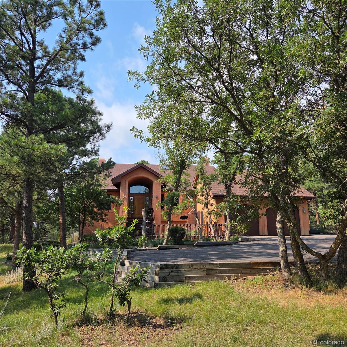 monument  House Search Picture