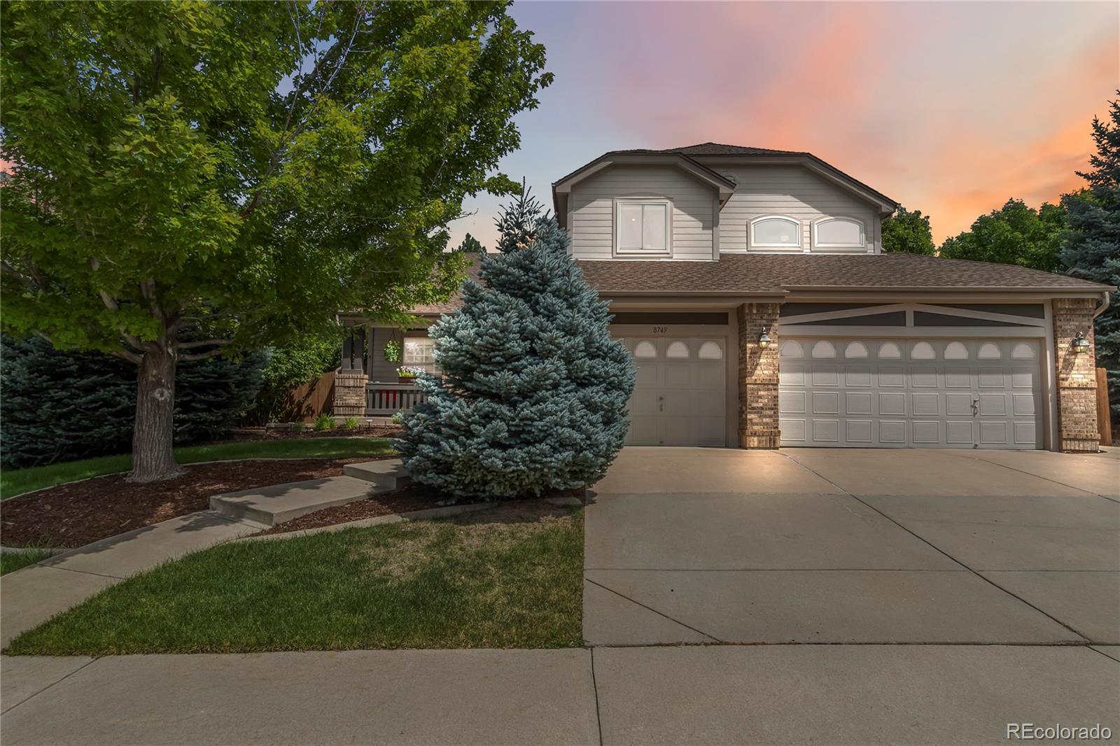 lone tree  House Search Picture