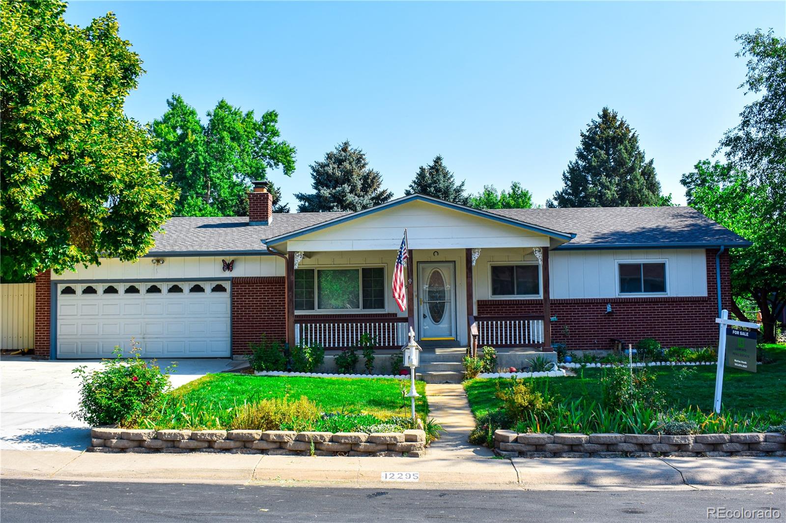 12295 W Connecticut Drive, lakewood MLS: 2300202 Beds: 4 Baths: 3 Price: $650,000